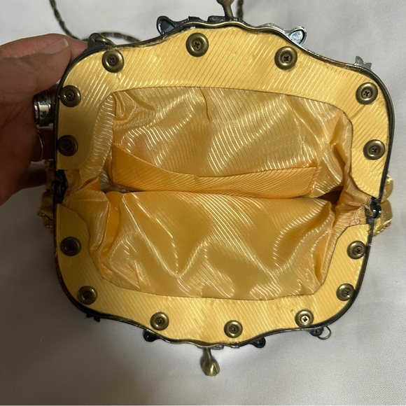 Ornate Gold Embroidered Clutch - Picture 7 of 16